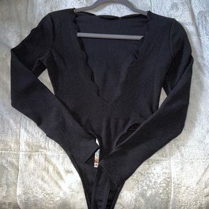 Scallop Scoop Back Bodysuit - Black size US 4